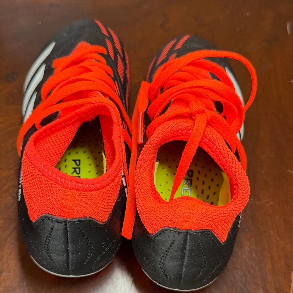 Adidas Kids‎ Black and Red Sneakers